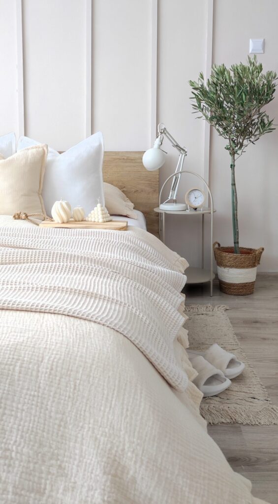 bezowa-posciel-muslinowa-z-falbanka-jasny-bez-simonila