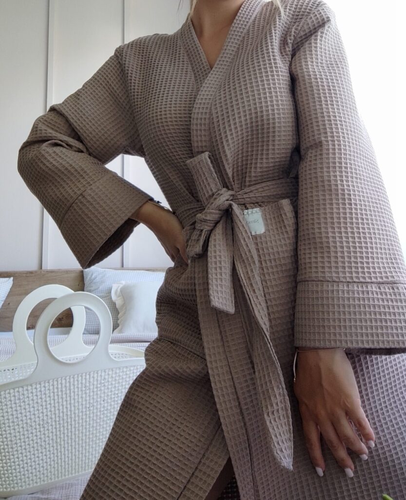 Szlafrok damski bawełniany karmel – komfortowy i miękki Simonilla