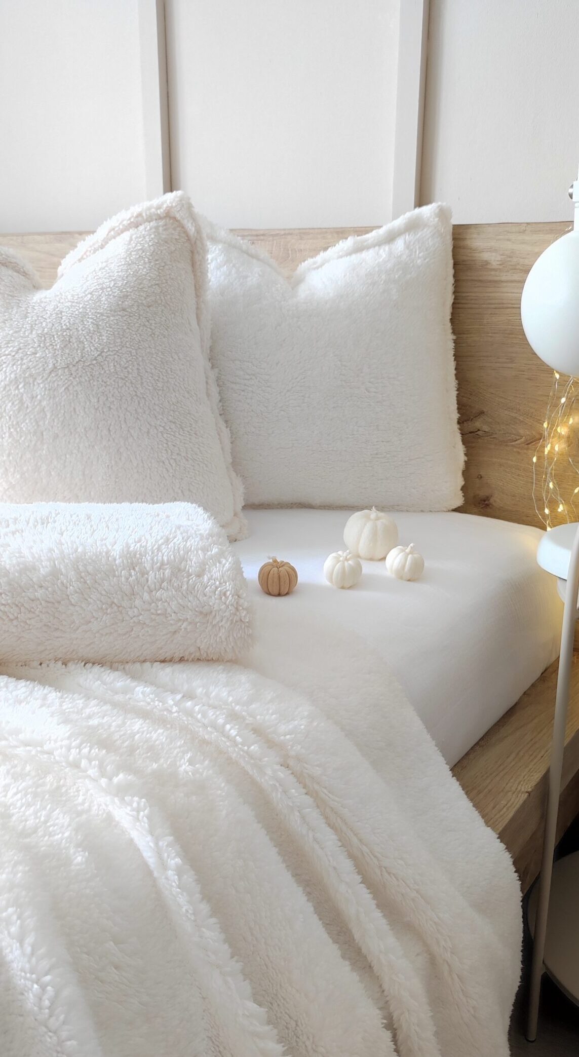 Mleczna biel KOC 100X150 BARANEK BOUCLE