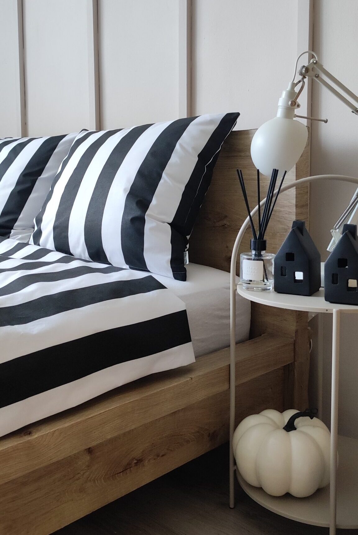 Pościel bawełniana w czarno-białe pasy szerokość 6cm miękka antyalergiczna bawełna 100%. Stylowa pościel minimalistyczna.