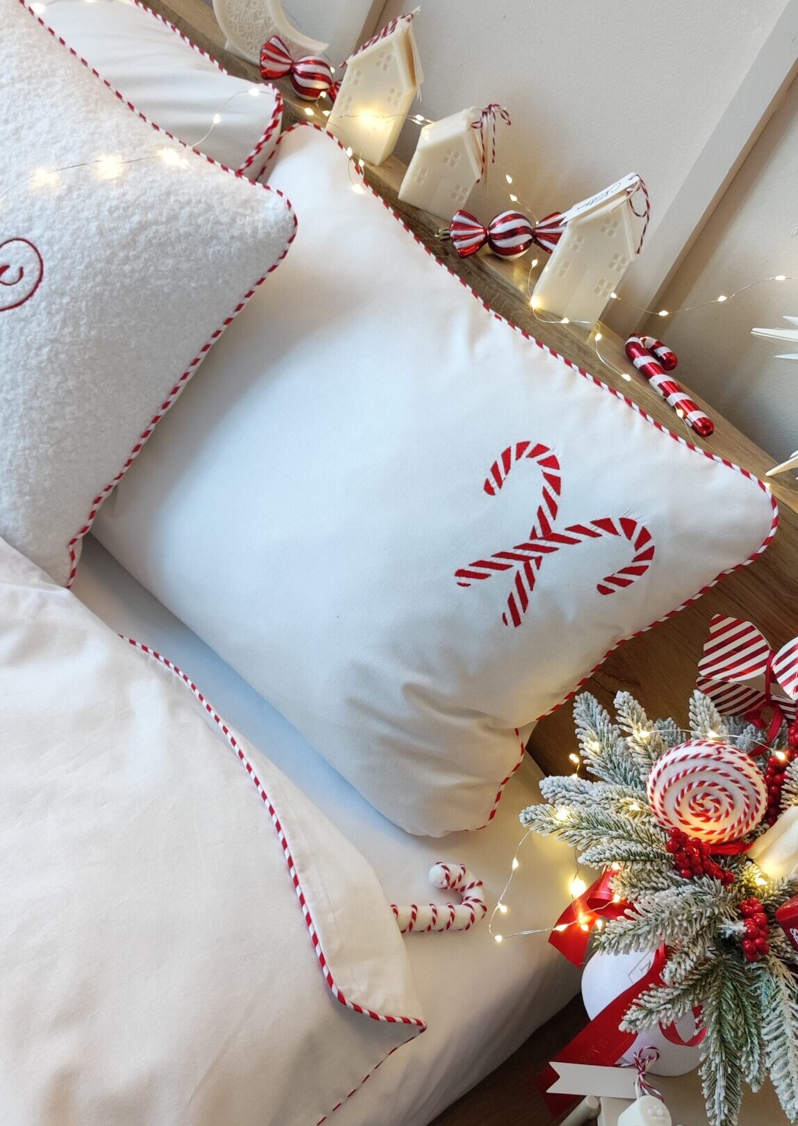 Pościel Świąteczna Haft Laski Cukrowe – bawełniana pościel szyta na zamówienie | Simonila