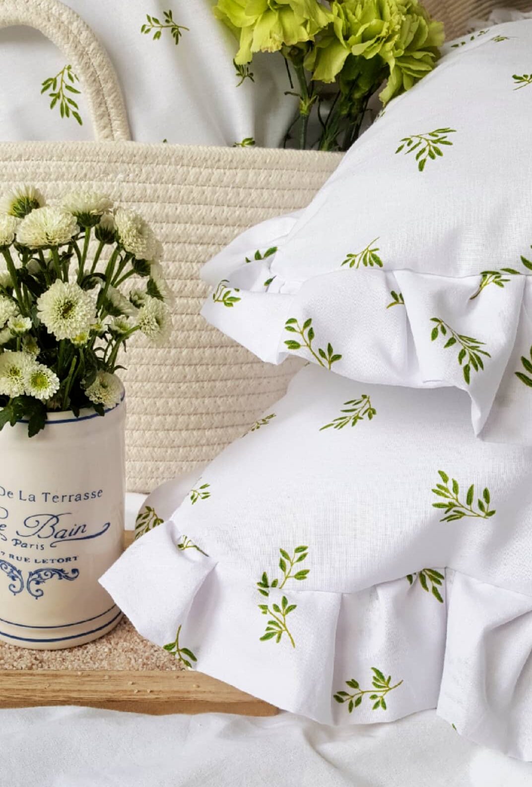 Gałązki zielone, listki na białym tle, komplet pościeli bawełniany 100%, antyalergiczna pościel, miękka, oddychająca.