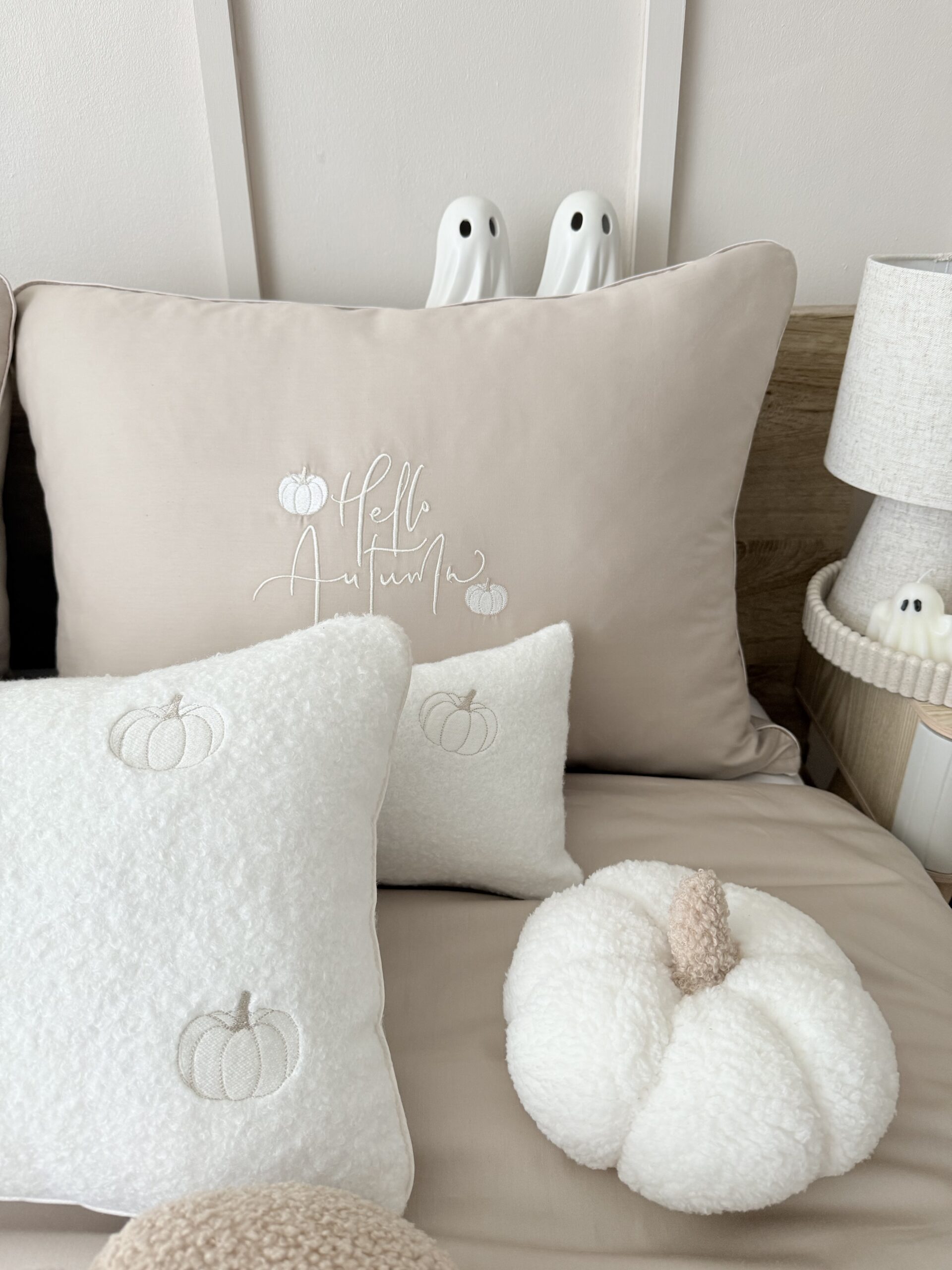 Hello Autumn jesienny komplet pościeli w chłodnym beżu z bawełny satynowej 100 %