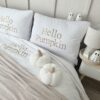 Biała pościel z bawełny premium Hello Pumpkin z karmelowym haftem i wypustką, Jesienna Kolekcja Simonila