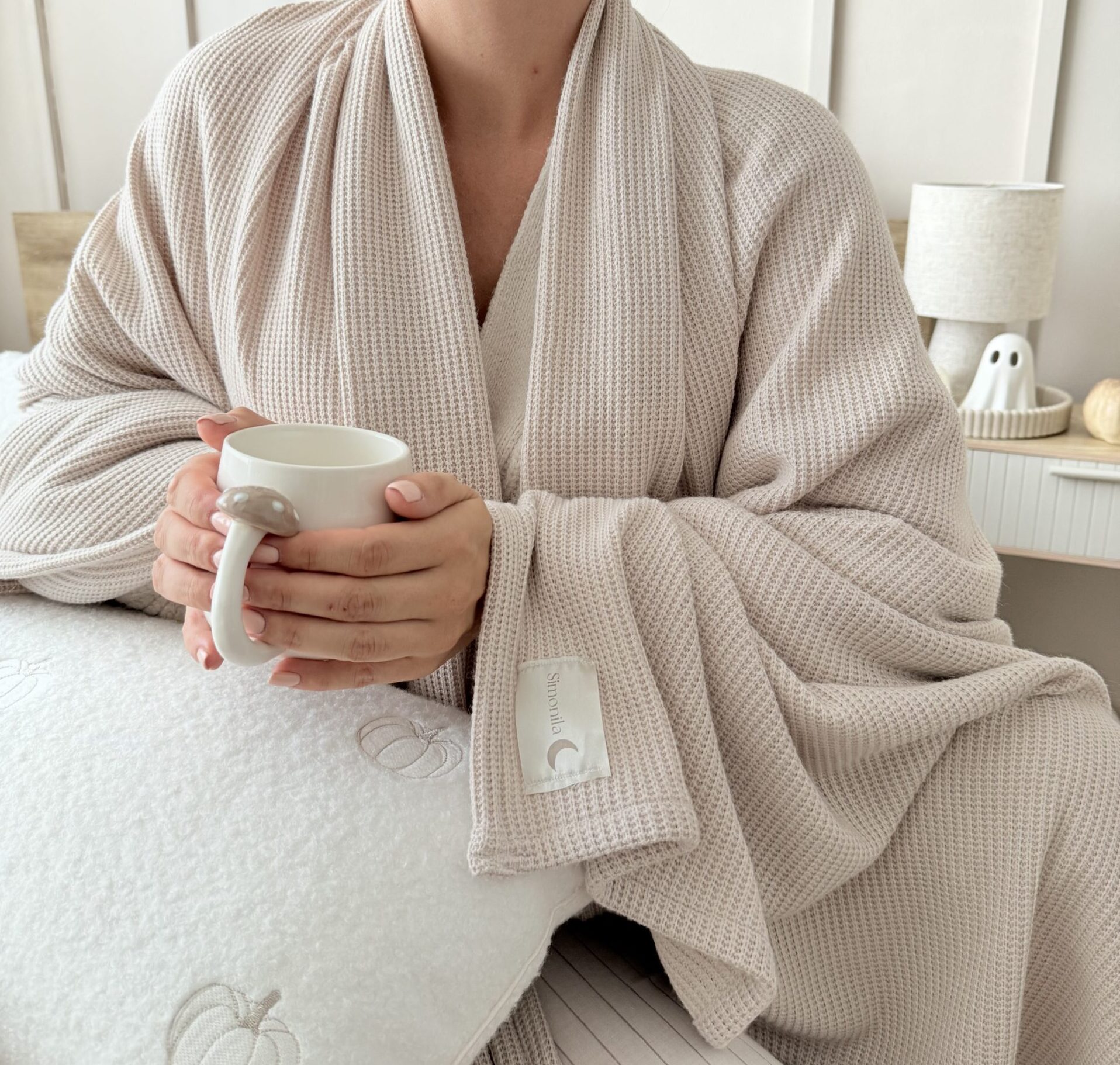 Miękki dzianinowy kocyk w jasnym beżu 150x200  | Simonila