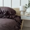 Bawełniany komplet pościeli w kolorze czekoladowym z falbanką 15cm elegancki hit sezonu