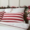 Poszewka bawełniana 100%, w pasy biało czerwone do sypialni, salonu, ma fotel, miękka świąteczna