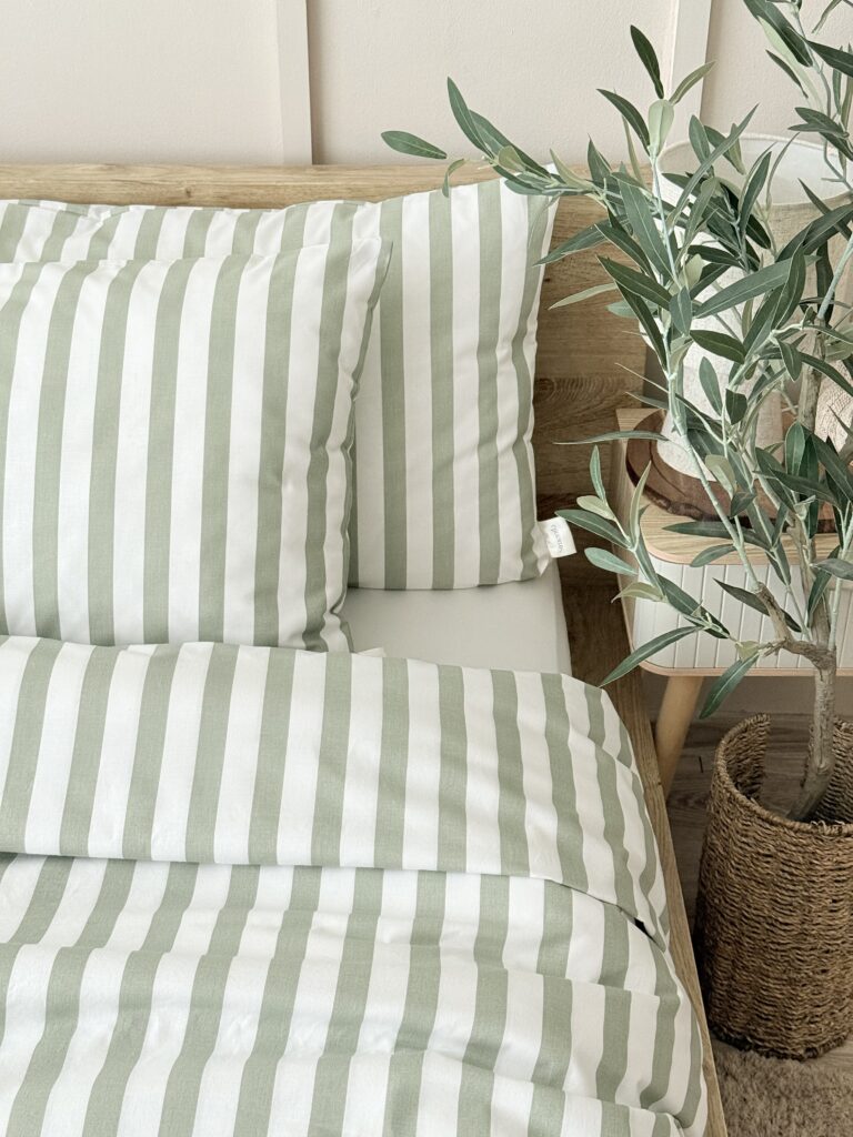 pościel bawełniana w paski szałwiowa zieleń komplet

